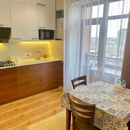 Spacious Apartment In New Building, Near The City Center And Airport タシュケント エクステリア 写真