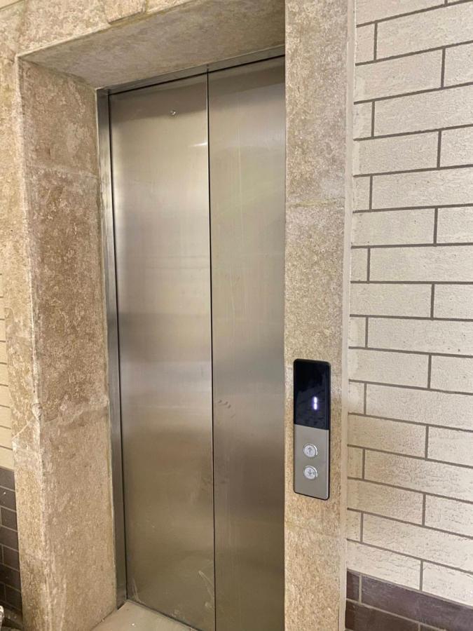 Spacious Apartment In New Building, Near The City Center And Airport タシュケント エクステリア 写真