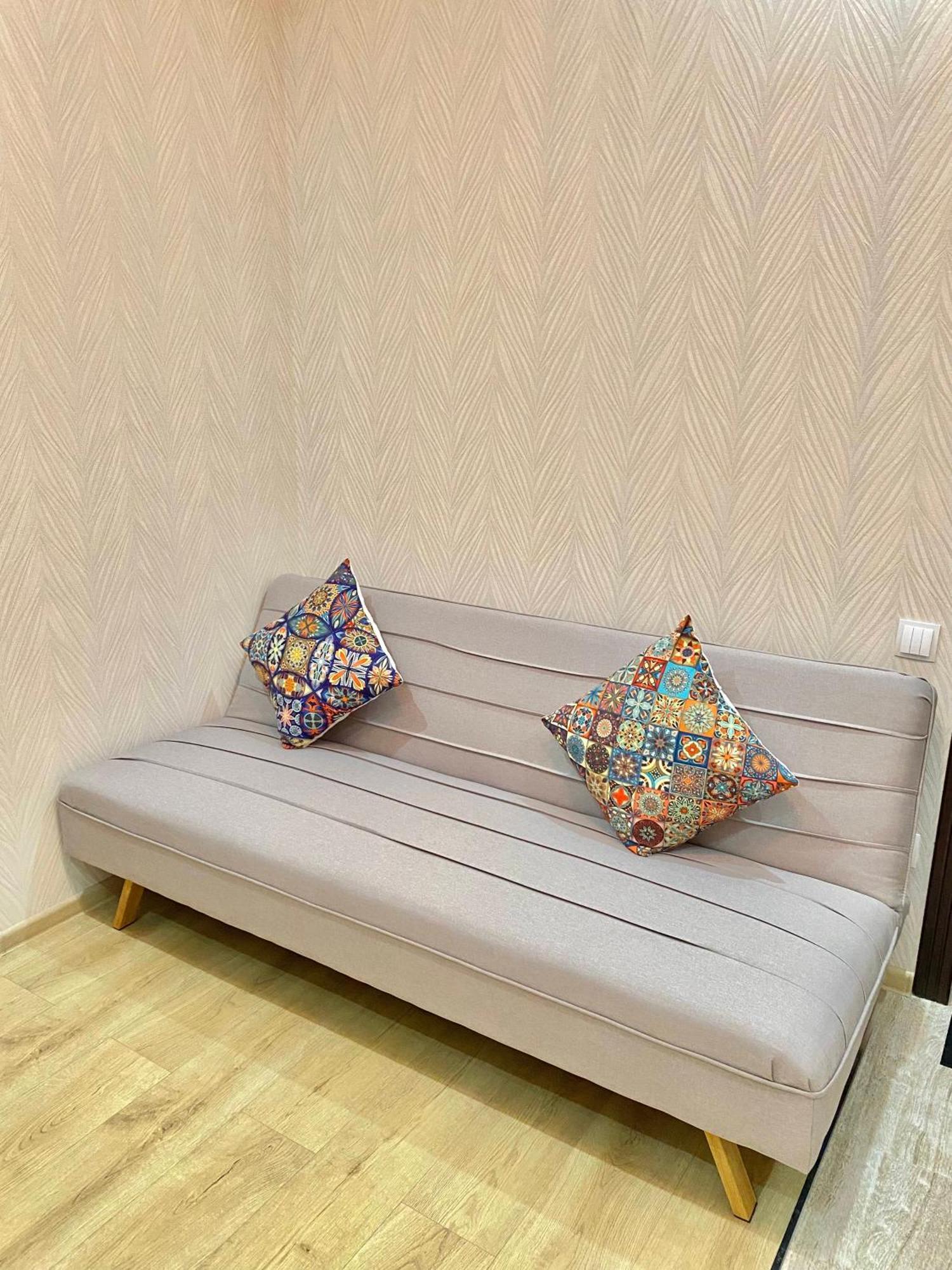 Spacious Apartment In New Building, Near The City Center And Airport タシュケント エクステリア 写真